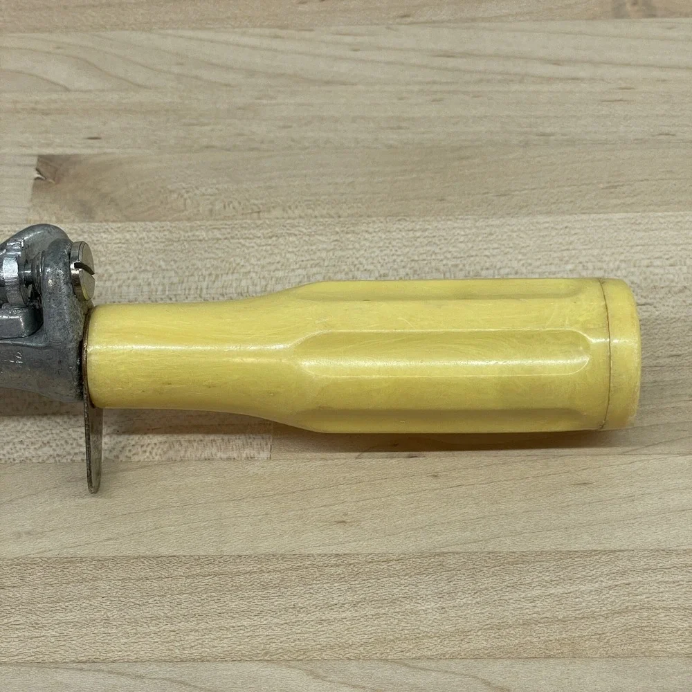 Vtg Ice Cream Scoop Vintage Progressus Italy‎ Yellow Handle Parlor Serving Heavy